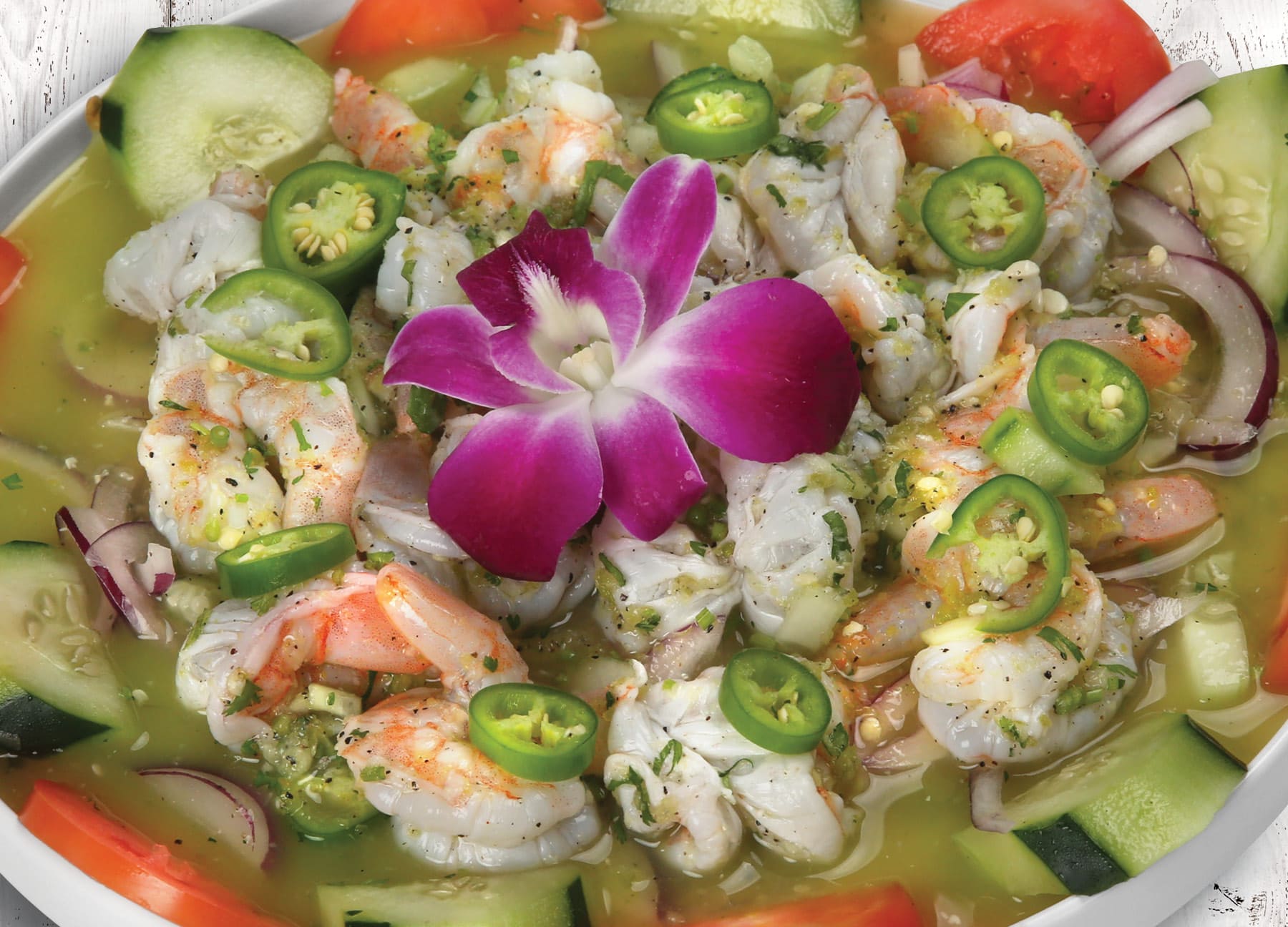 Camarones en aguachile verde picante en restaurante Villas Pueblita Indianápolis